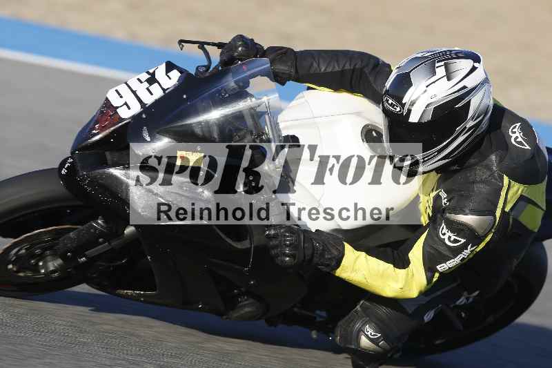 /Archiv-2024/02 29.01.-02.02.2024 Moto Center Thun Jerez/Gruppe rot-red/236